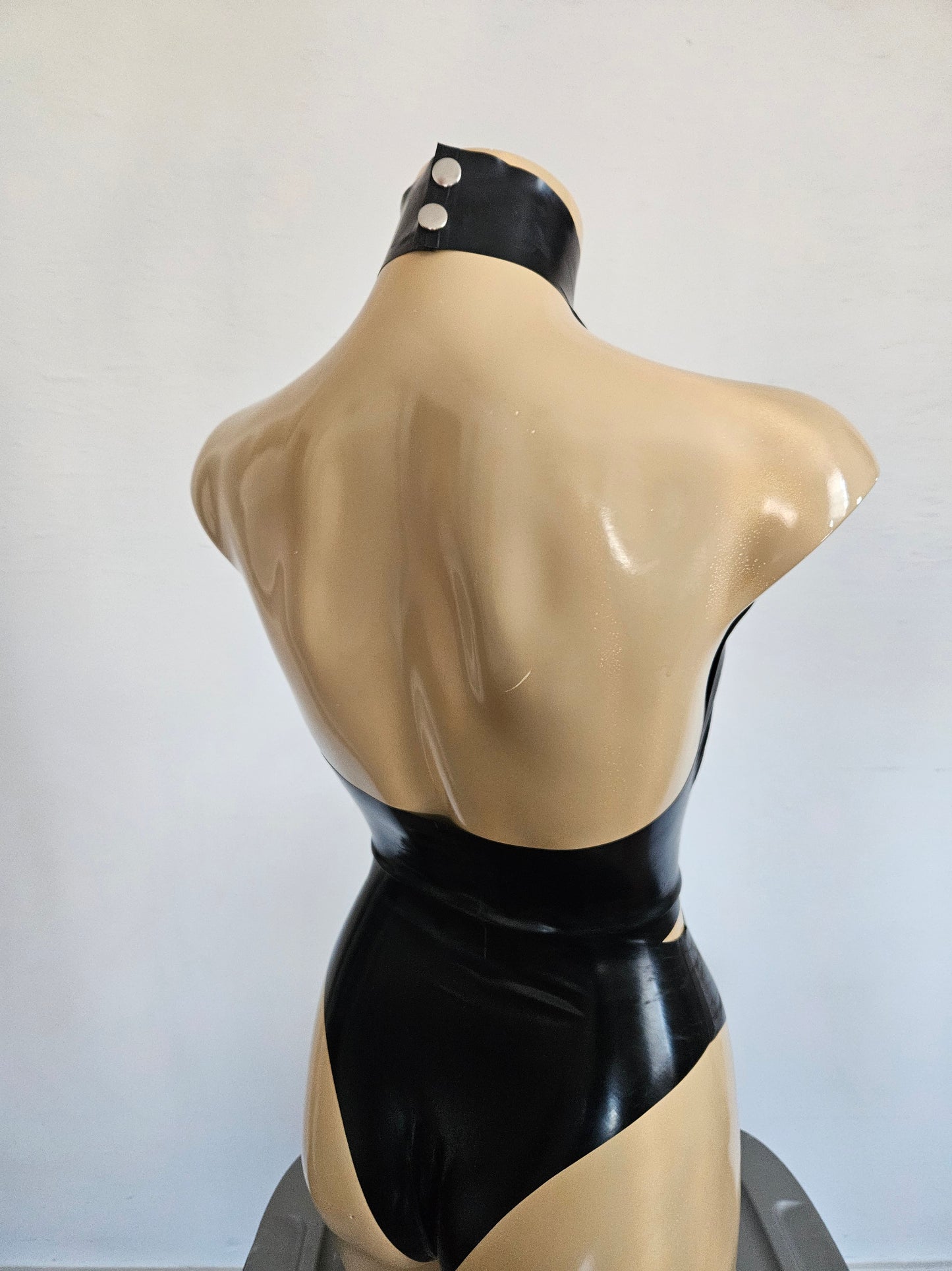 Body de látex aliado