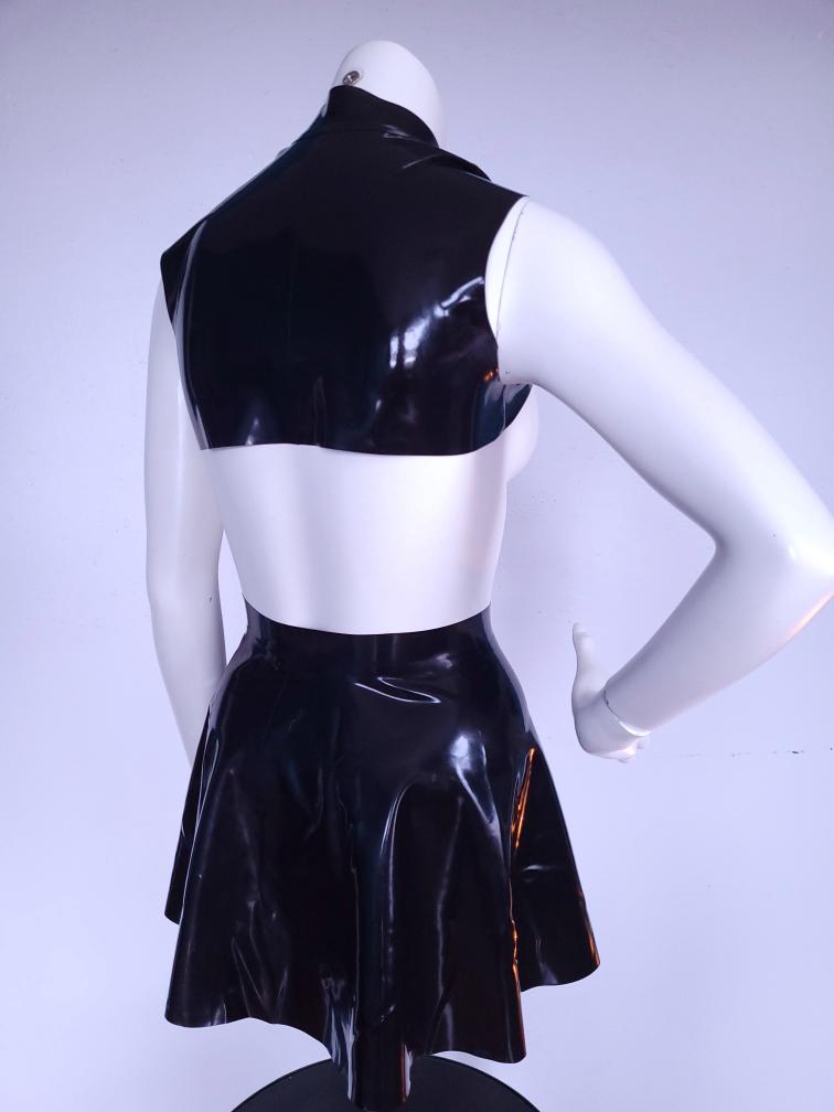 Sleevless Latex Shrug