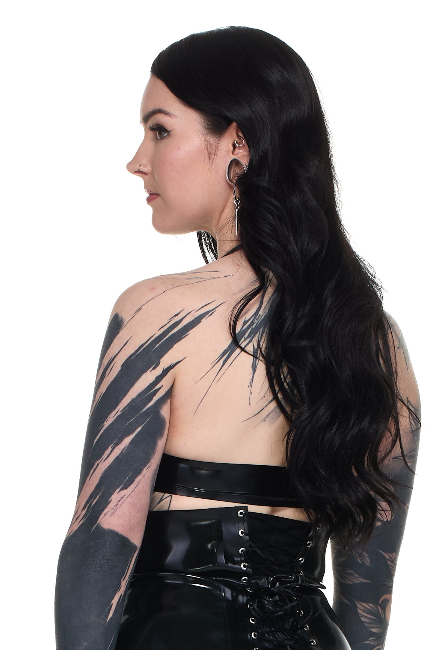 soutien-gorge en latex oring — handcrafted latex latex lingerie by TOX Latex, made to order in Canada, designed as a statement piece for eveningwear and high-fashion