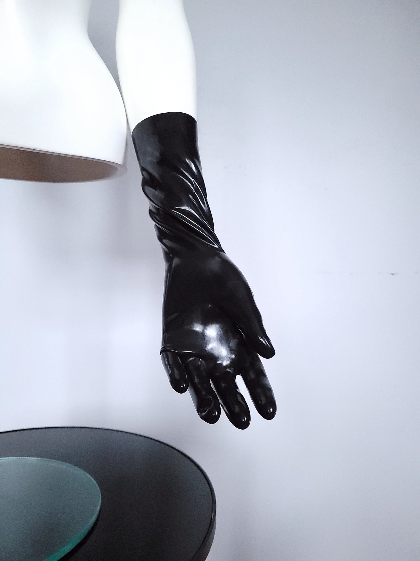 Black Gloves - Short