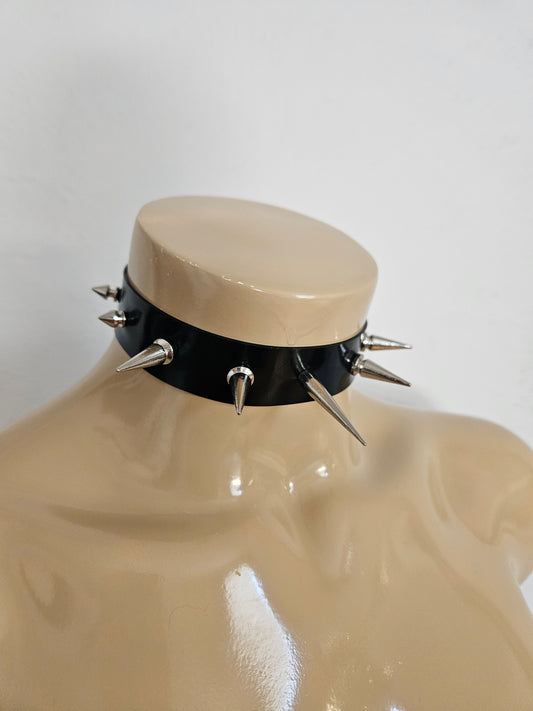 Latex choker TL1 lifestyle view — adjustable latex choker in multiple colors by Tox Latex Canada